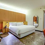 Hilton Garden Inn Reboucas