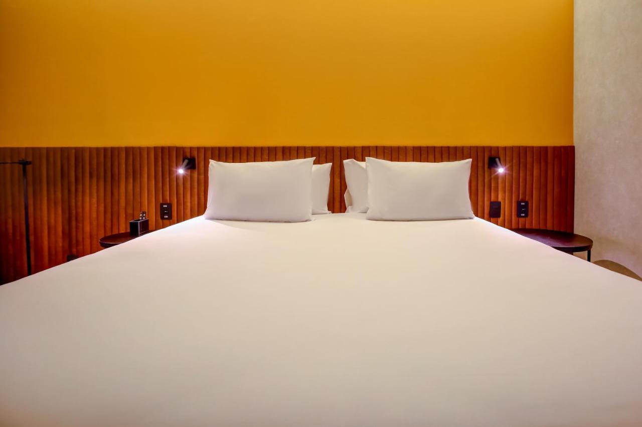 Hilton Garden Reboucas Hotel 4*