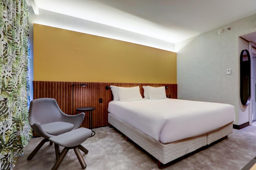 Hotel Hilton Garden Reboucas 4*